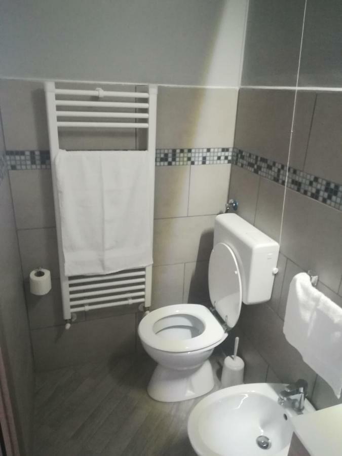 Affittacamere New Lifestyle Alberoro Bagian luar foto